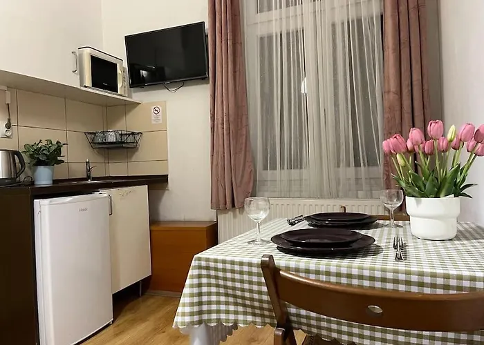 A3 Parliament Sunflower Cozy Apartment